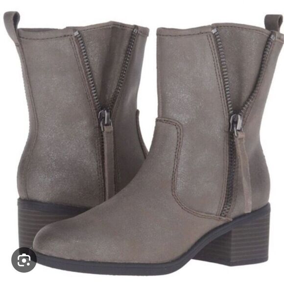 Clark’s grey Nevella Devon leather Metallic boots size 8.5 - Picture 1 of 11